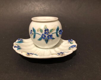 Victorian porcelain ink well on shell shaped base with floral design- no makers mark