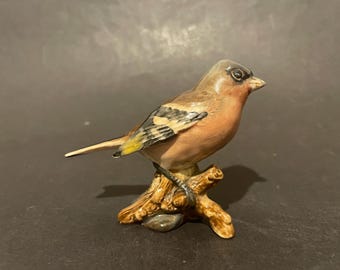 Beswick Chaffinch  #991 porcelain Garden bird