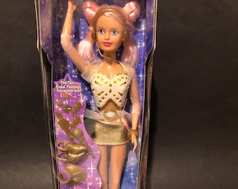 Vivid Imagination Sindy Doll Sindy Gold Popster With Gold Fashion