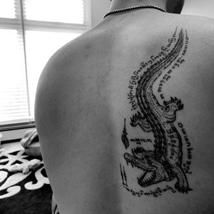 Crocodile Sak yant tatouages temporaires autocollant Thai Body Tattoo image 1