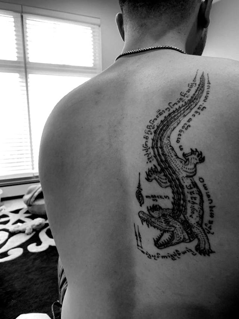 Crocodile Sak yant tatouages temporaires autocollant Thai Body Tattoo image 1