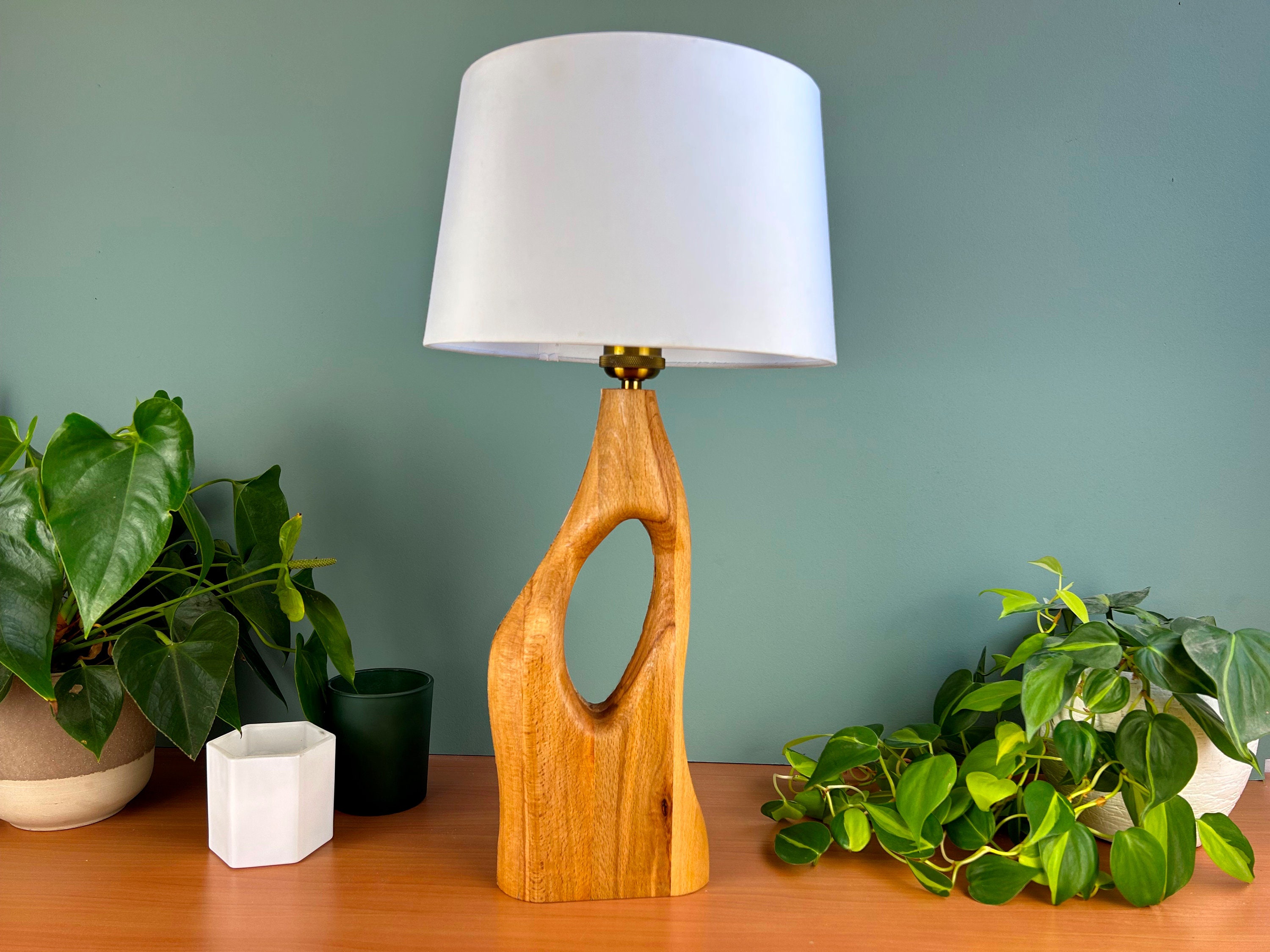 Lampe déco arbre de vie et son socle personnalisable en bois graver