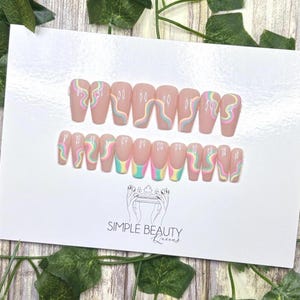 cercueil moyen | Prêt à expédier | Conception printemps-été | Presse faite main sur les ongles | Vernis gel | Manucure à coller | Ensemble de 20 pièces |