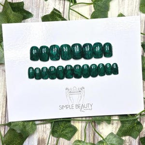Short Square | Ready To Ship | Green Stone Design | Handmade Press On Nails | Green Marble Gel Nails | Glue On Manicure | 20 Piece Set |