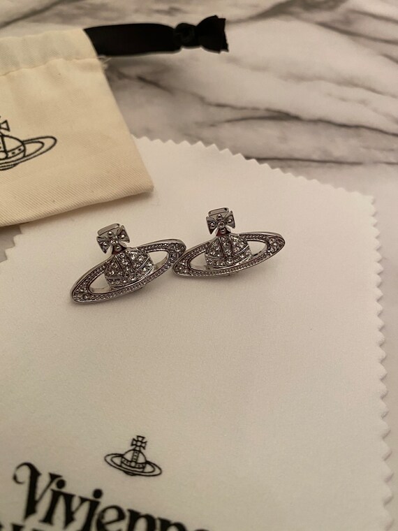 Vv 2024 westwood earrings