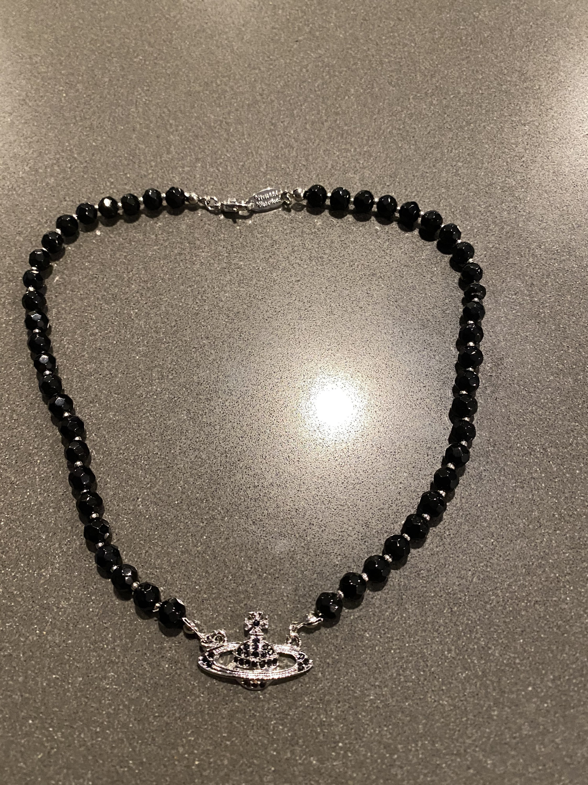Vivienne westwood on sale black pearl necklace