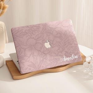 ライトパープルの花柄ハードケースカバー MacBook M2/M3 Air 13インチ Macbook Pro 13 14 16 15 Air 12インチ 2023 2022 ユニークなノートパソコンケース