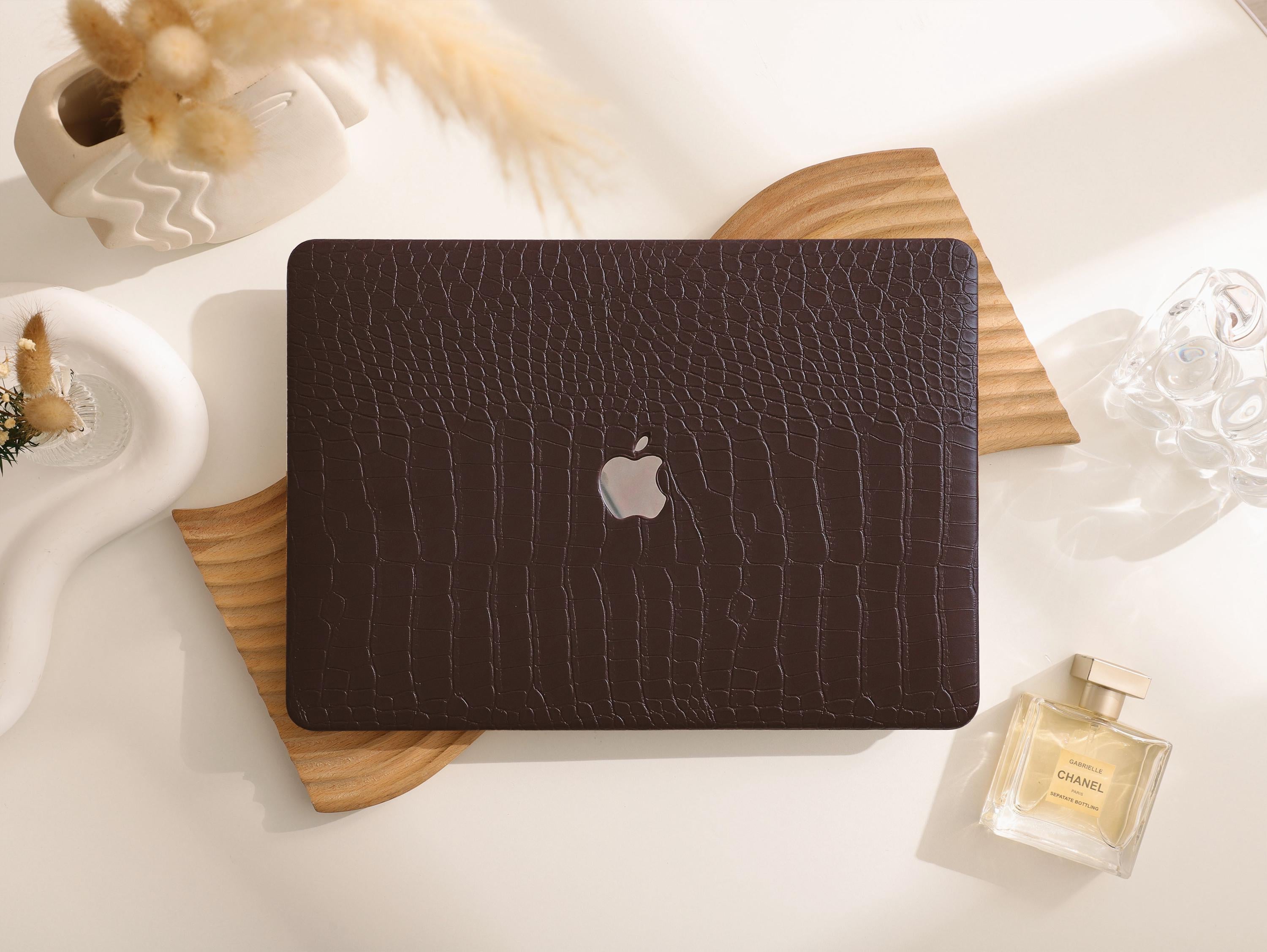 Dark Roast Crocodile Print Hard Case Cover for MacBook M2/M3 Air