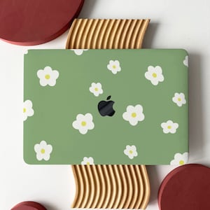 Cute Flowers Green Shell Hard Case Cover for MacBook Air 13 Macbook Pro 13 16 15 Air 13 12 inch Laptop M2 Air A2681 A2338