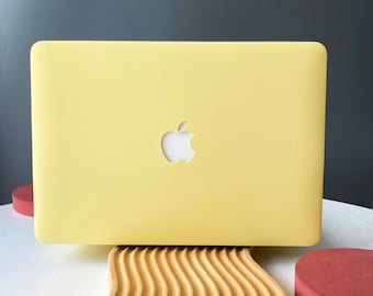 Light Yellow Hard Case Cover for MacBook Air 13 Macbook Pro 13 16 15 14 Air 13 12 inch Laptop M2-A2681 A2338