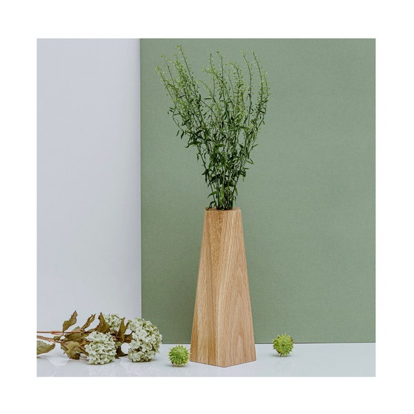 Decorative oak wood vase | large | 9,5x9,5x30cm