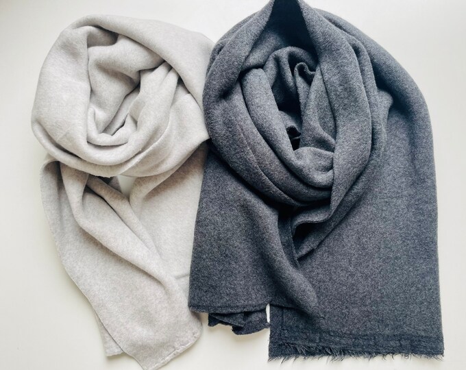 Cuddly soft scarf light grey dark grey unisex