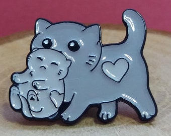 Adorable chat et chaton, broche amoureux des chats, épinglette, accessoire de revers, accessoire de sac, chats blancs,