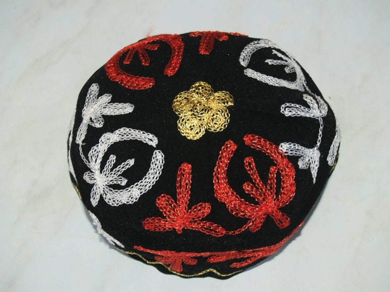 Tubiteika Uzbek Traditional Embroidery Ethnic Vintage Hat Bohemian skullcap Tubeteika kufi kippah Boho hat Duppi Boho clothing