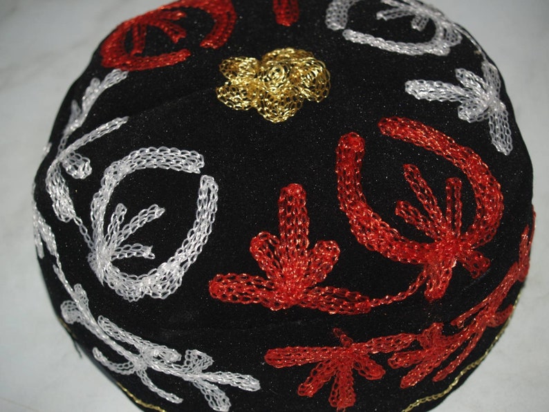 Tubiteika Uzbek Traditional Embroidery Ethnic Vintage Hat Bohemian skullcap Tubeteika kufi kippah Boho hat Duppi Boho clothing