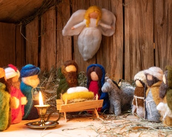 Felted Nativity set 12 Pieces. Needle felt nativity scene. Waldorf holy family. Christmas Original Design.