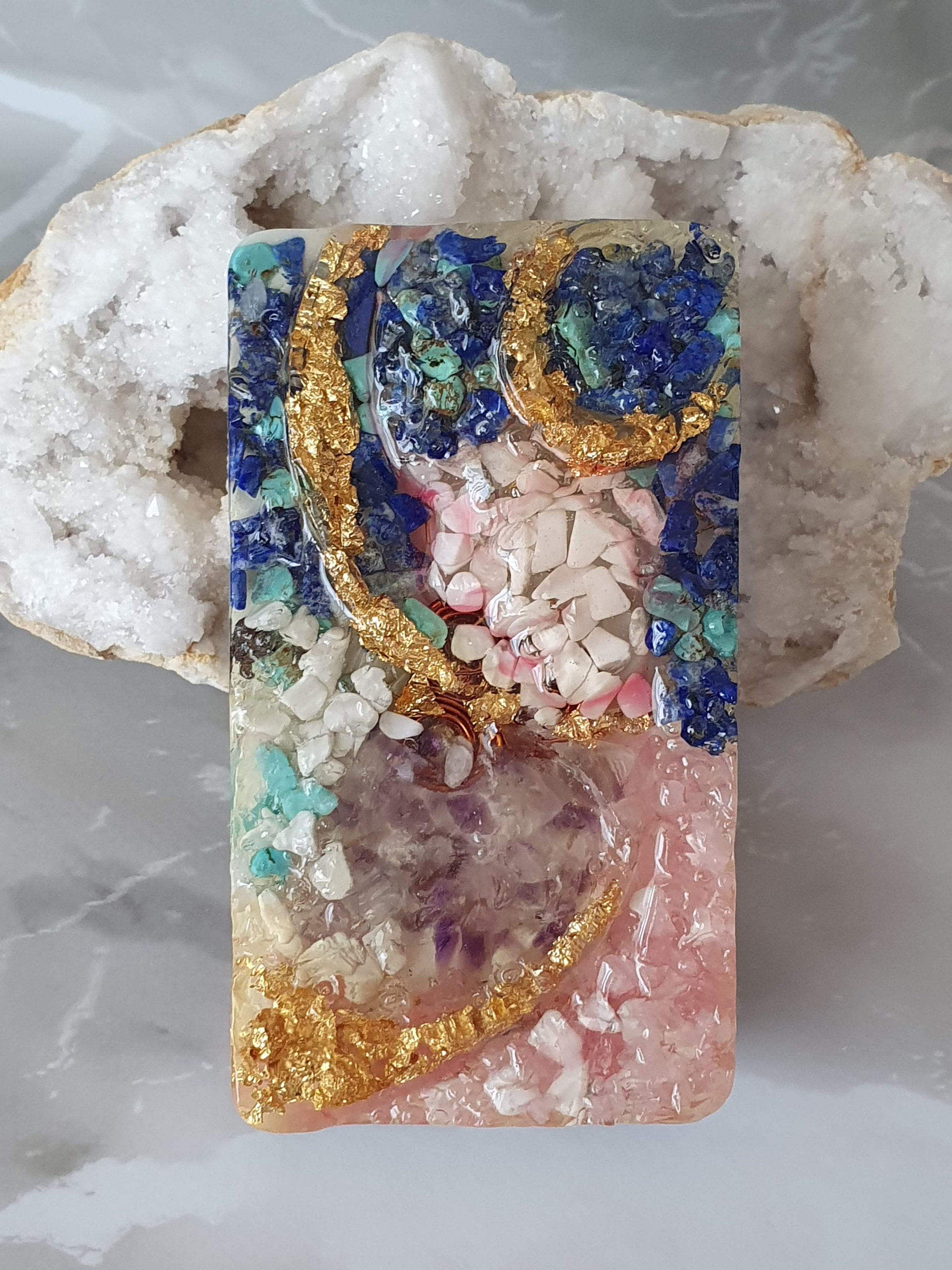 Orgonite Pierres de Gemme Naturelles Lady Moon, Femme La Lune.