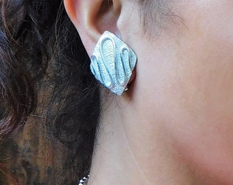 Vintage 70s Silver Geometric Clip On Earrings, Big Silver Diamond Earrings, Silver Statement Earrings, Large Silver Earrings