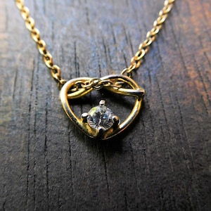 Upcycled Vintage Gold-Plated Rhinestone Heart Pendant Necklace, Small Gold Heart Pendant with Rhinestone, Minimalist Gold Heart Necklace