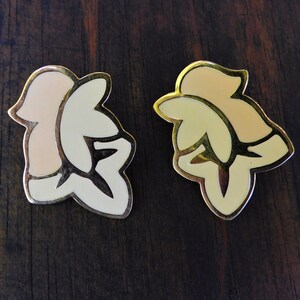 Vintage 80s 18K Gold Plated Peachy Pink and Ivory Enamel Flower Earrings, Big Gold Flower Statement Earrings, Oversized Retro Post Back