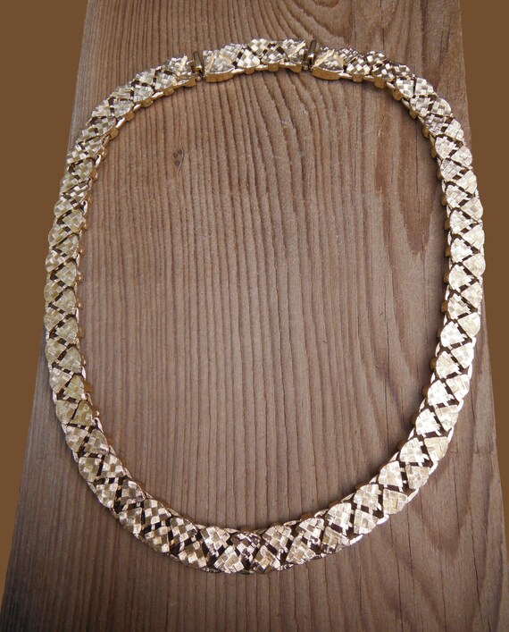 17.5"/19" Vintage St John Gold Plated Statement C… - image 3