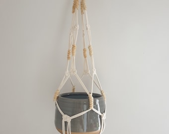 Macramé suspension for plant