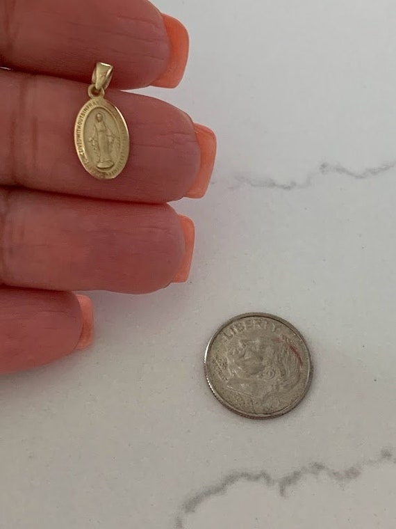 14K Gold Miraculous Virgin Mary Dainty Oval Protection Medal Religious Pendant Miraculous Medal Catholic Charm Catholic Gift Etsy Canada