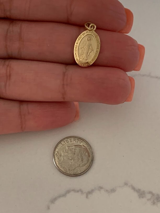 14K Gold Miraculous Virgin Mary Oval Medal | Religious Pendant ...
