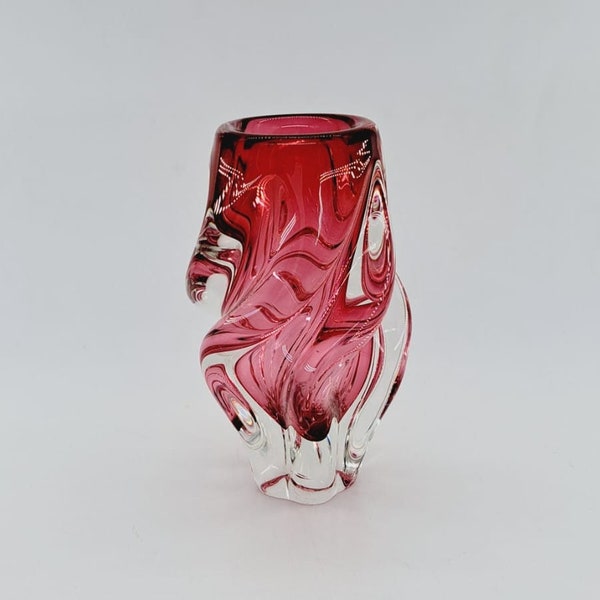 Vintage Josef Hospodka pink twisted vase for Chrisbska Czechoslowakia