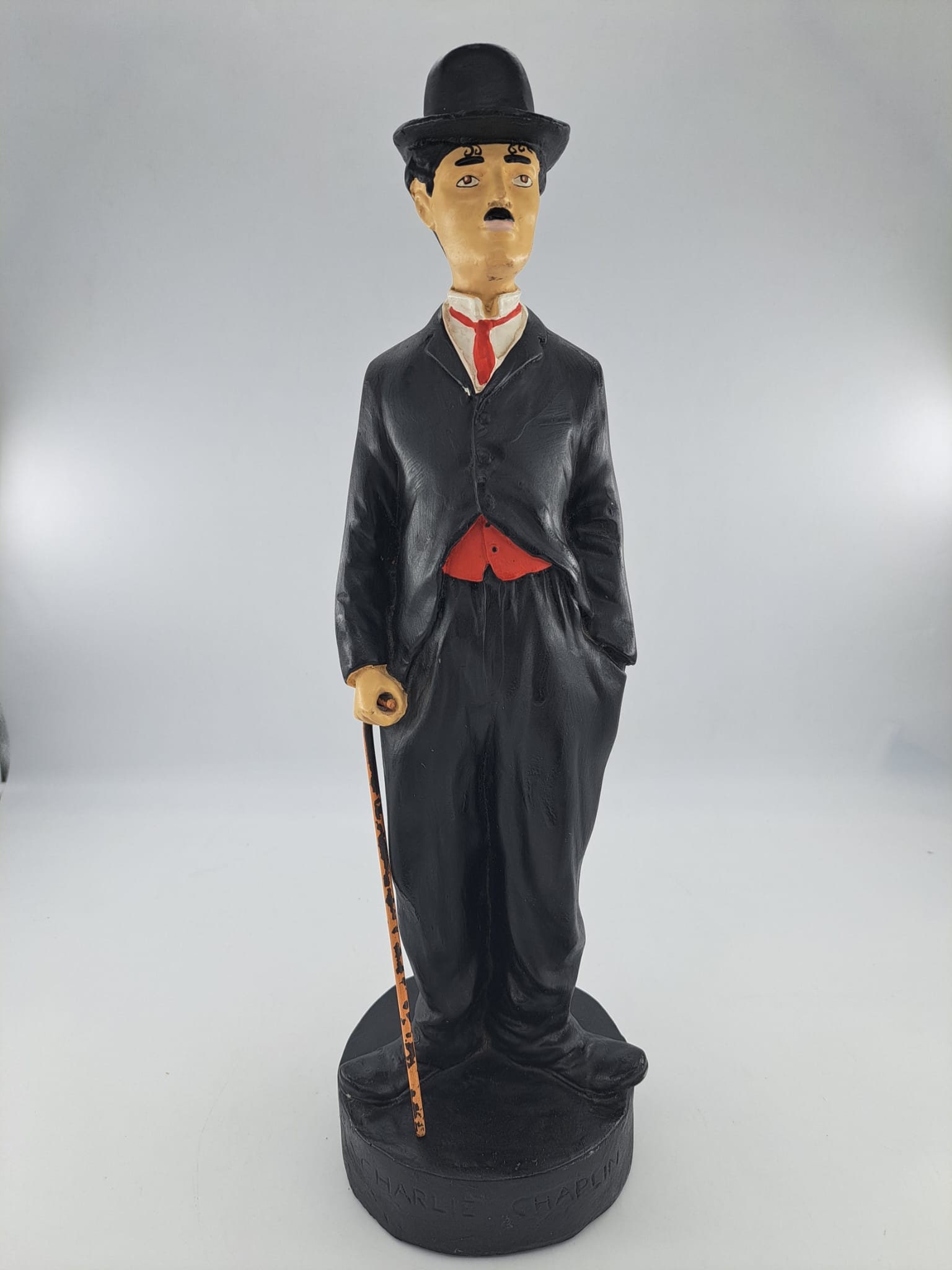 Vintage Charlie Chaplin-Statue aus Polymer