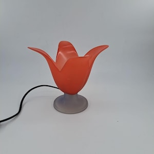Vintage Dutch VandeHeg red glass tulip table lamp