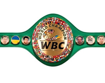 Cinturón de campeonato del CMB y cinturón de lucha libre