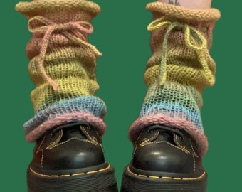 knit bow leg warmers !