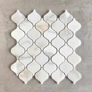 Calacatta Gold Lantern Marble Mosaic Tile EST000LAT2