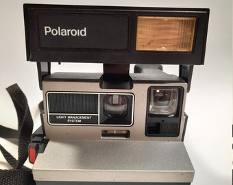 Vintage Gray Camera Polaroid Spirit 600, Instant Cinema Camera, still camera, photography, photography, 1990s