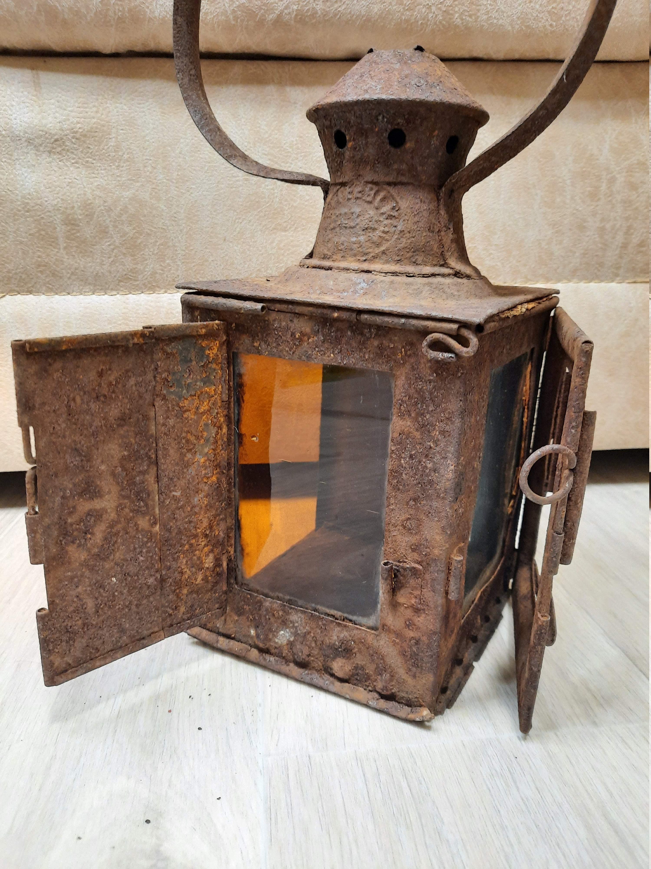 Antique Railroad Lanterns for sale Only 2 left at 70