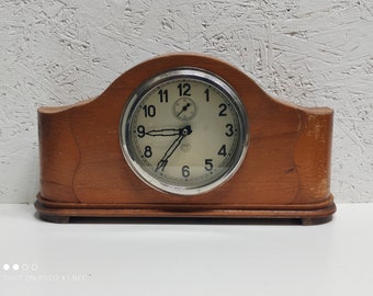 Vladimir Horloge de bureau soviétique en bois URSS Antique vintage Mayak Molnija Montre Rétro