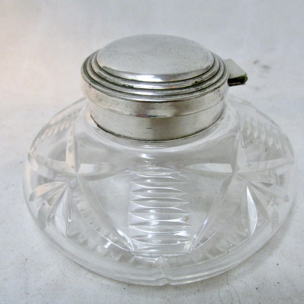 Attractive Glass  inkwell ,  for your desk or cabinet, a nice display item