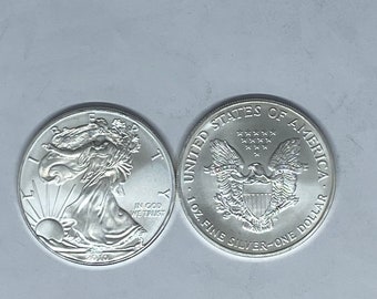 2010 American Silver Eagle - GEM Brilliant Uncirculated - .999 Silver