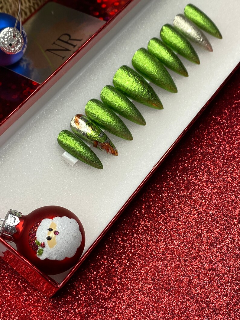 The Grinch - Press On Nails - dral.regionlima.gob.pe