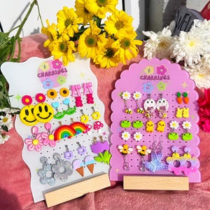 EARRINGS STANDS - Stud Earring Stand, Dangly Earring Storage, Acrylic Holder for Earrings, Jewellery Stand, Pink Unique Earring Display