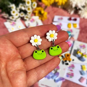 FROG EARRINGS - Daisy Frog Earrings, Cute Small Animal Stud Earrings, Jewellery for Womens and Children