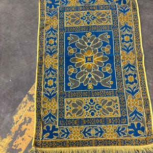 Vintage Floral Jacquard Cotton Towel