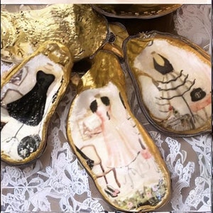 Oyster shell ring dish, trinket dish, decoupage jewelry bowl, wedding favors, bridesmaid gifts, fashion gift ideas, hostess gifts