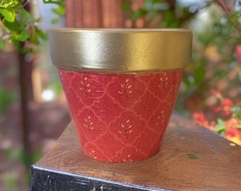 Flower pot in red and gold print, decoupaged planter pot, containers with drainage, handmade gift