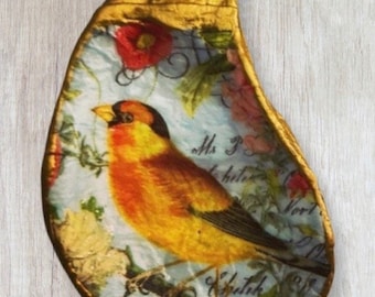 Decoupage Oyster Shell Ring Dish: Gilded Coastal Trinket Decor