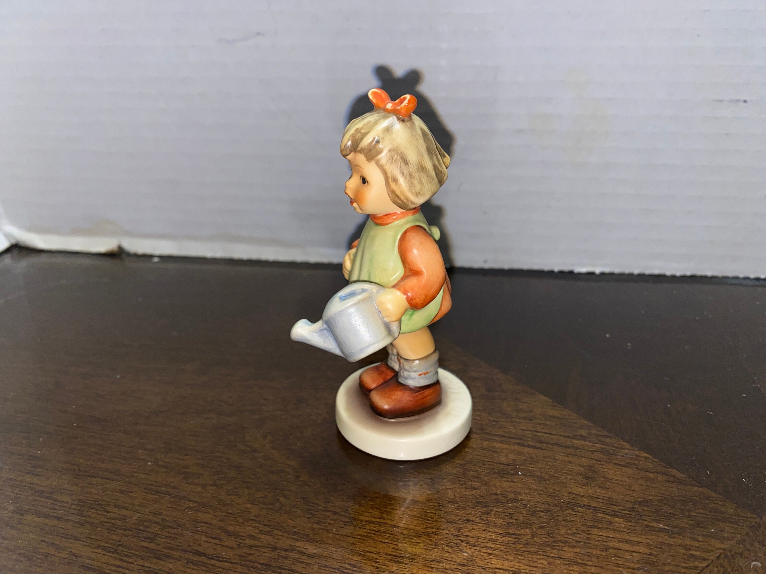 Hummel collectable figurine Nature's Gift Goebel HUM #729 Art ...