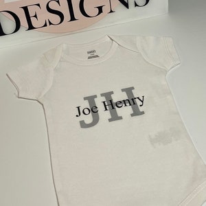 Personalized Name onesie, Custom Name Baby Onesie, Baby Onesie, Baby Shower Gift Onesie, Unisex Name Onesie, Custom Baby Name Onesie