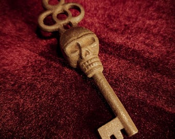 Llave maestra de hierro fundido mediana