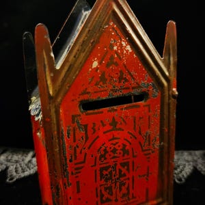 Tin Gothic Bank